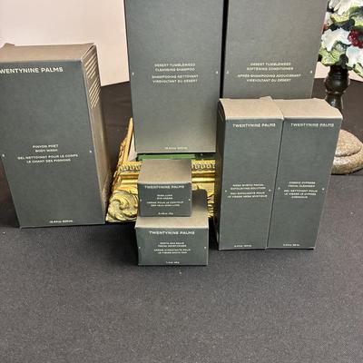 7 Piece Twentynine Palms Skincare and Haircare Set