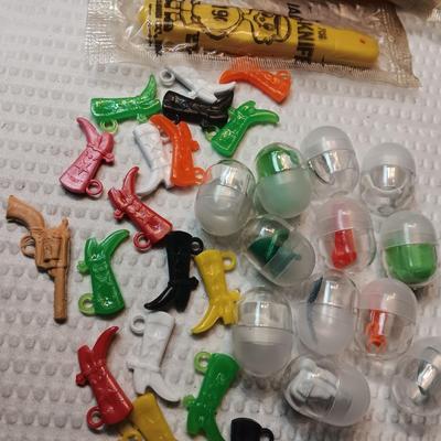 GUMBALL MACHINE TOYS AND DIME STORE TOYS