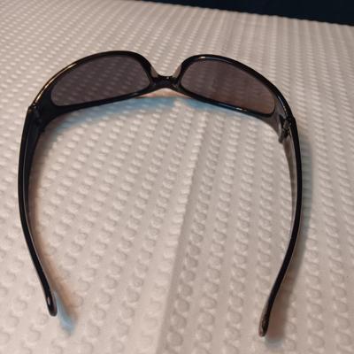 SUNGLASSES WITH GREEN FLAMES