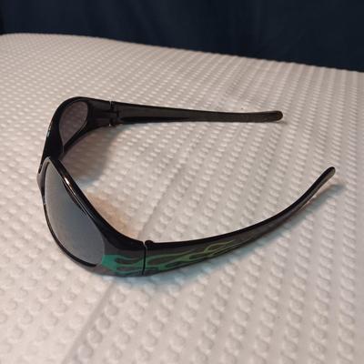 SUNGLASSES WITH GREEN FLAMES