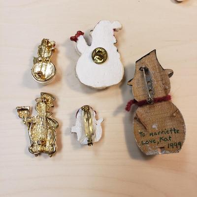 Fashion and Holiday Pins (ST-KD)