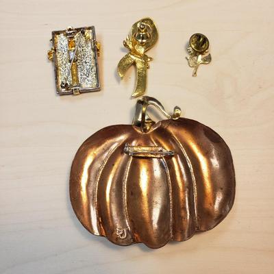 Fashion and Holiday Pins (ST-KD)