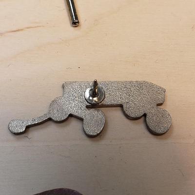 Fashion and Holiday Pins (ST-KD)