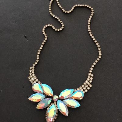 Beautiful, vintage, iridescent, rhinestone necklace has wear