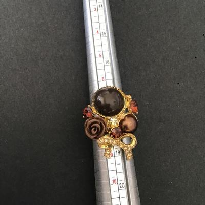 Very nice multi color fashion ring