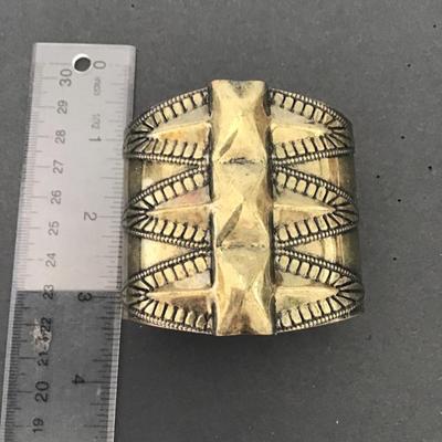 Very nice Fashion Cuff Bracelet