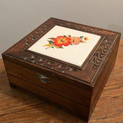 Vintage Costume Jewelry Lot – 15 Pieces Mid-Century Brooches, Necklaces