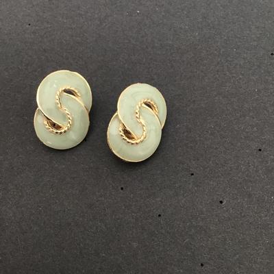 Sale Photo Thumbnail #110: Very nice set of vintage gold tone with enamel
Fashion earrings please see attached photos