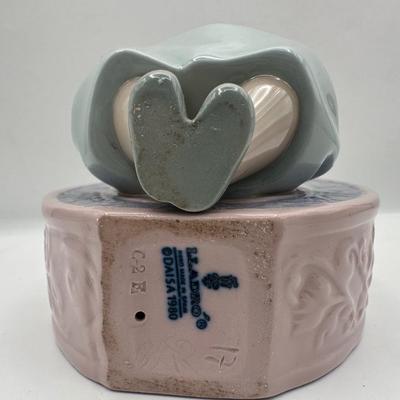 Vintage Lladro Figurine School Girl "O”