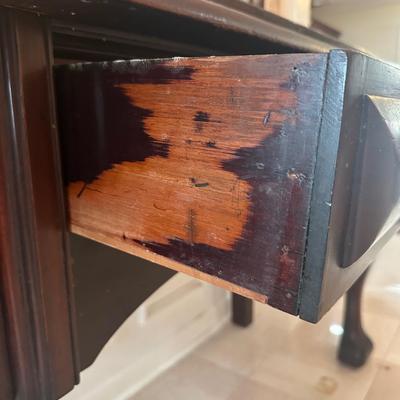 Antique Mahogany Queen Anne–Style Wood Sideboard with Framed Mirror