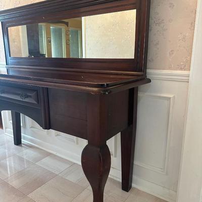 Antique Mahogany Queen Anne–Style Wood Sideboard with Framed Mirror