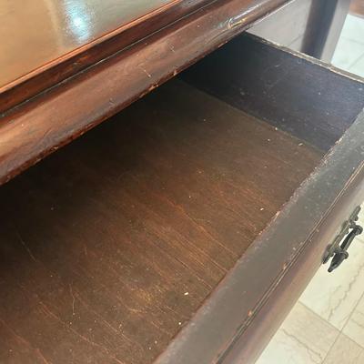 Antique Mahogany Queen Anne–Style Wood Sideboard with Framed Mirror