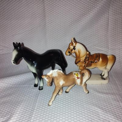 VINTAGE PORCELAIN HORSES