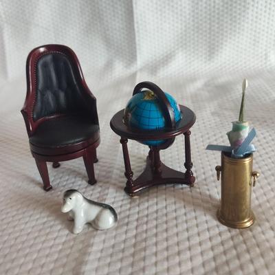 QUALITY DOLLHOUSE FURNITURE