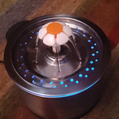 1 GALLON SMALL CAT OR DOG WATER FOUNTAIN