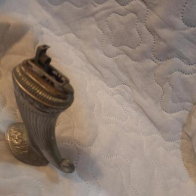 table lighter- has damage