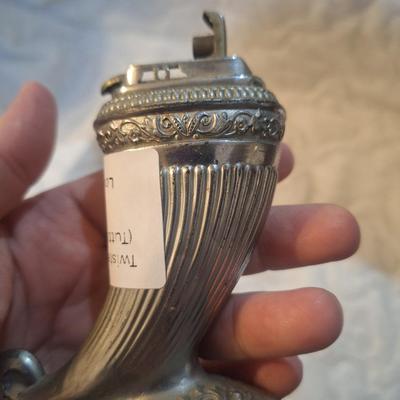 table lighter- has damage