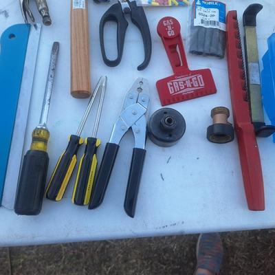 Toolbox and tool bundle