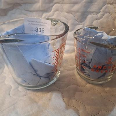 2 Anchor hocking measuring cups, 2 cup and 1 cup