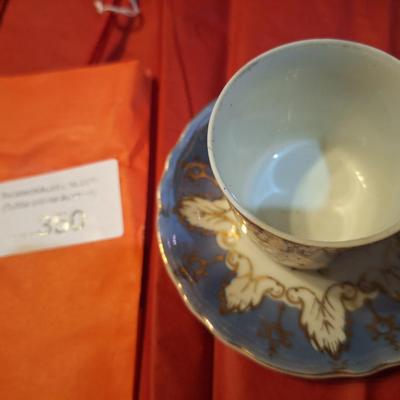 Vintage anrnart import demitasse teacup and saucer-made in Japan