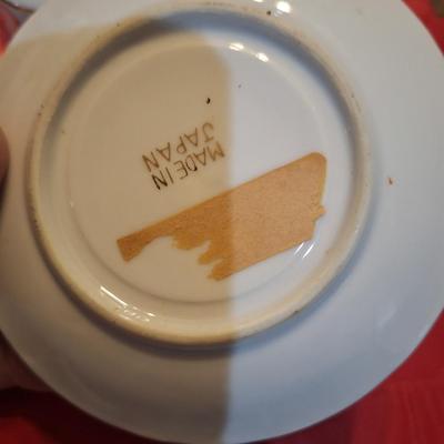 Vintage anrnart import demitasse teacup and saucer-made in Japan