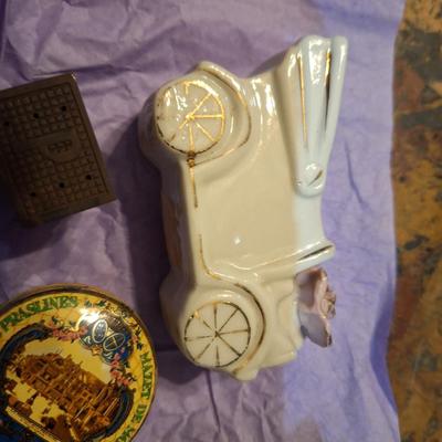 misc. bundle, toothpick holder, salt shaker and tiny tin