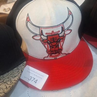 3 Chicago bulls hats