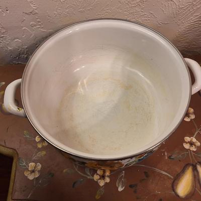 Pioneer woman rose shadow 4 qt Enamel on steel Dutch oven