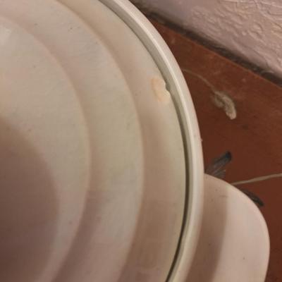 sweet flowers baker casserole dish- lid has tiny chip