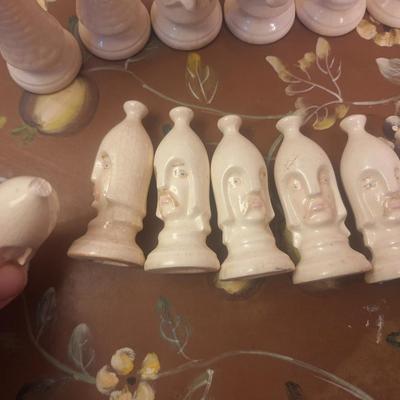 Duncan Ceramic chess set- see notes for damage info