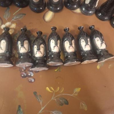 Duncan Ceramic chess set- see notes for damage info