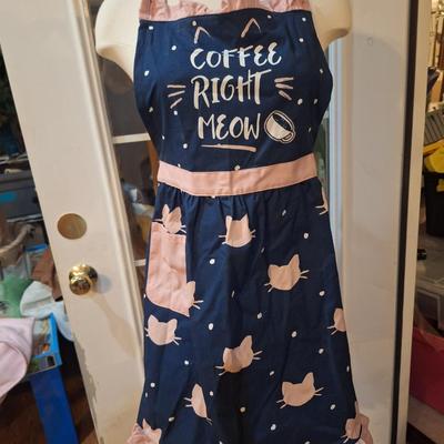 Pantry "Coffee Right Meow" apron 100% cotton, navy and pink