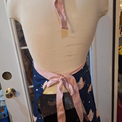 Pantry "Coffee Right Meow" apron 100% cotton, navy and pink