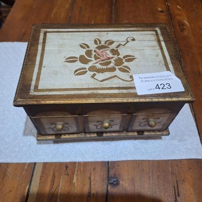 vintage Italian Florentine gilt wood music/jewelry box