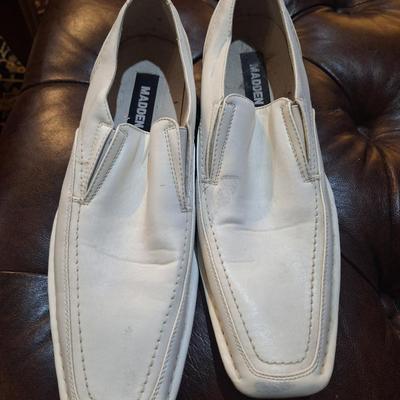 Men's leather loafers- Madden size 9