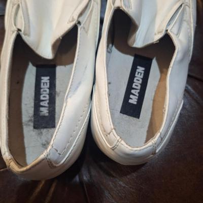 Men's leather loafers- Madden size 9