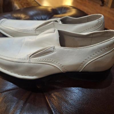 Men's leather loafers- Madden size 9