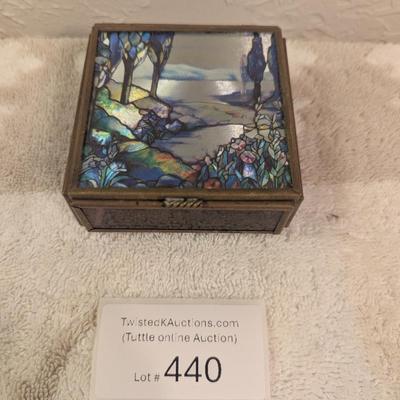Enecso glass trinket box with tiffany style design