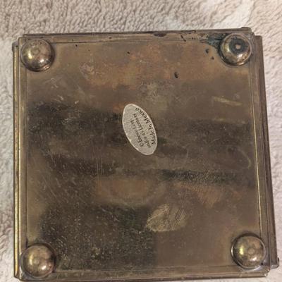 Enecso glass trinket box with tiffany style design