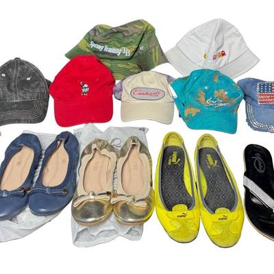 Sale Photo Thumbnail #417: Includes Dream Paris slippers, Atalina sandals, baseball caps, and more. Total of 11 pieces. Age related wear. The footware is ladies’ size 9. [RY]