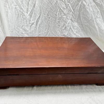 Sale Photo Thumbnail #51: Oneida Community Evening Star 77 piece set with serving pieces in good condition.  Very heavy with storage box , can be shipped.