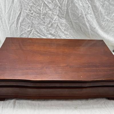 Sale Photo Thumbnail #49: Oneida Community Evening Star 77 piece set with serving pieces in good condition.  Very heavy with storage box , can be shipped.