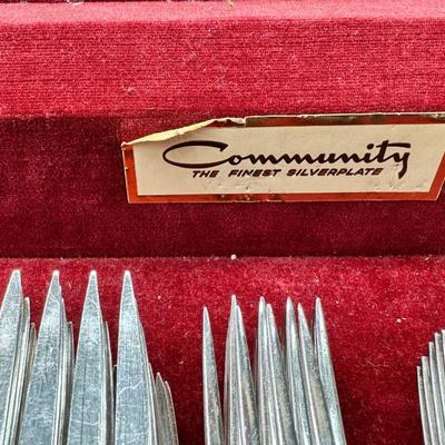 Sale Photo Thumbnail #40: Oneida Community Evening Star 77 piece set with serving pieces in good condition.  Very heavy with storage box , can be shipped.