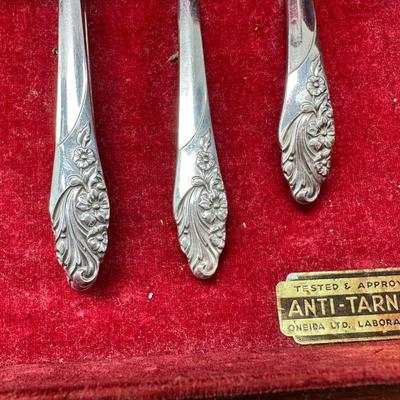 Sale Photo Thumbnail #41: Oneida Community Evening Star 77 piece set with serving pieces in good condition.  Very heavy with storage box , can be shipped.