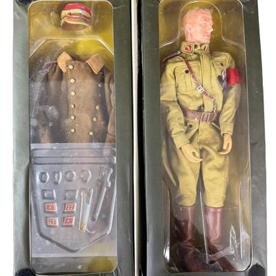 Sale Photo Thumbnail #437: Made by DiD Corporation. This action figure is 1/6 scale. It may or may not be complete. Includes the original box, which has storage and/or use related wear. It has been in a smoky environment. [JS]