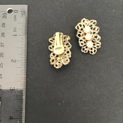 Sale Photo Thumbnail #165: Very nice vintage white wash faux pearl earrings please see attached photos