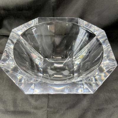 Sale Photo Thumbnail #74: Absolutely stunning Swedish crystal bowl signed and numbered by artist Lars Hellsten for Orrefors Crystal.  Large bowl could be used as a centerpiece or accent bowl.  Heavy lead crystal with deep cuts catches the light and shines perfectly.  It is elegant
