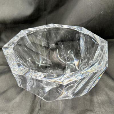 Sale Photo Thumbnail #58: SIGNED & NUMBERED BY LARS HELLSTEN ORREFORS CRYSTAL CENTERPIECE BOWL SIGNED  NUMBERED  LARS HELLSTEN heavy faceted Absolutely stunning Swedish crystal bowl signed and numbered by artist Lars Hellsten for Orrefors Crystal.  Large bowl could be used as a ce