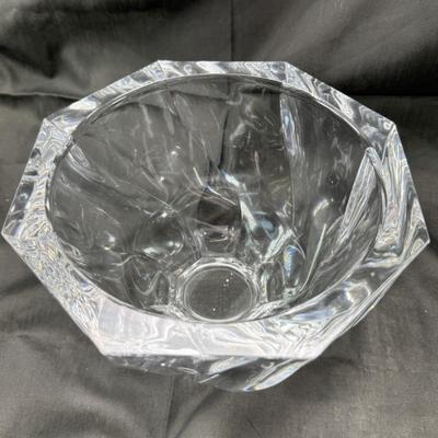 Sale Photo Thumbnail #53: SIGNED & NUMBERED BY LARS HELLSTEN ORREFORS CRYSTAL CENTERPIECE BOWL SIGNED  NUMBERED  LARS HELLSTEN heavy faceted Absolutely stunning Swedish crystal bowl signed and numbered by artist Lars Hellsten for Orrefors Crystal.  Large bowl could be used as a ce