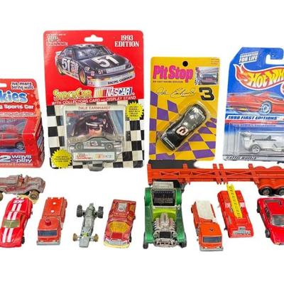 Sale Photo Thumbnail #455: Includes Hot Wheels, Lesney, Matchbox Racing Champions, and more. Total of 16 pieces. Some are NOS. Some have age related wear, including missing paint. [VY]